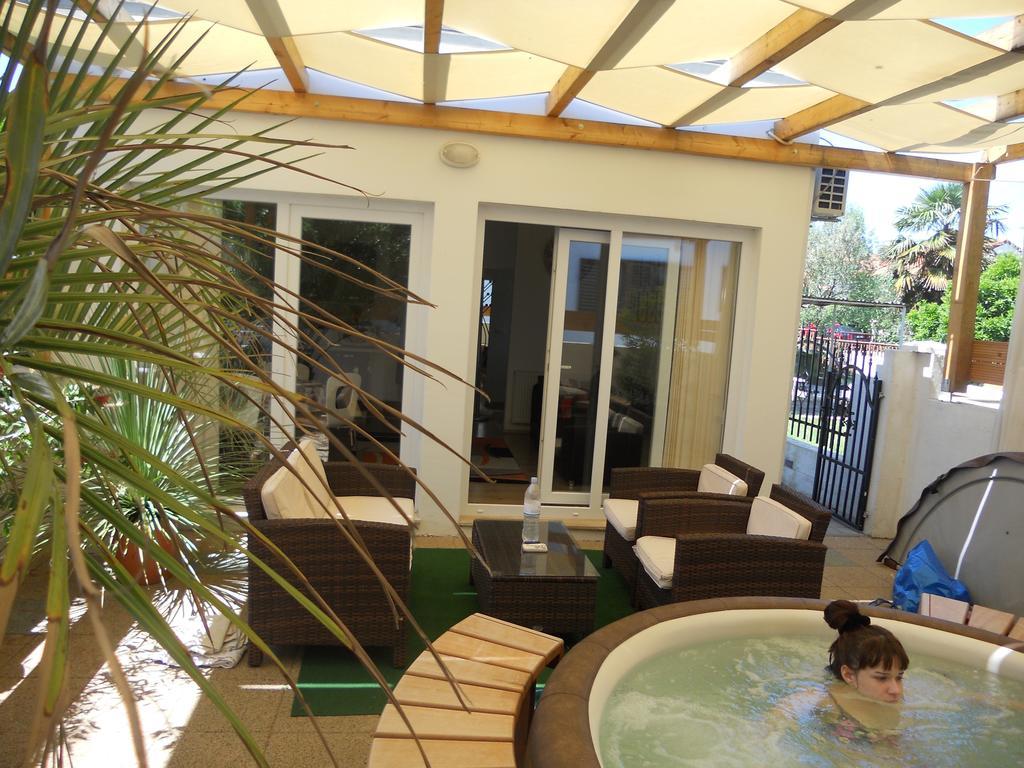 Apartment Teuta Zadar Rum bild