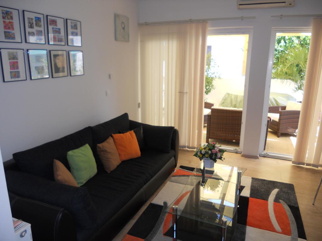 Apartment Teuta Zadar Rum bild